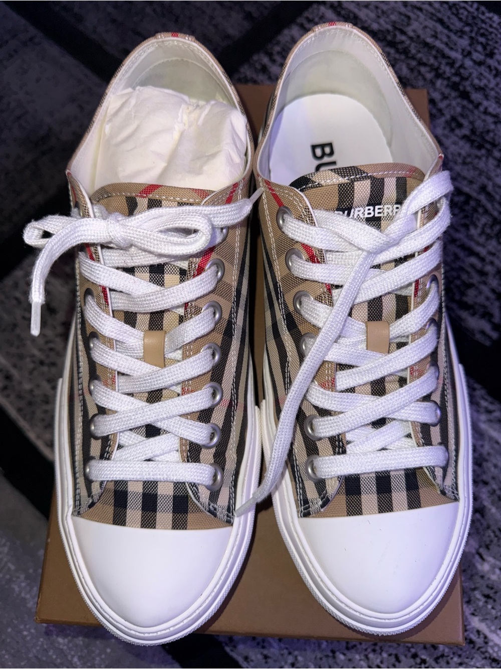 Burberry Low-Top Sneakers with - Picture 1 of 8